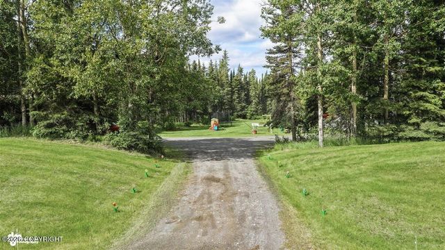 39439 Red Hill Street, Sterling, AK 99672