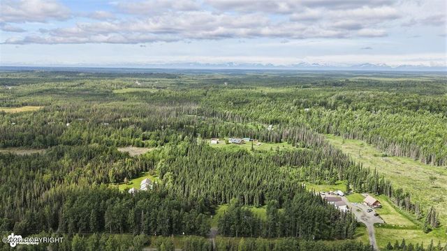 39439 Red Hill Street, Sterling, AK 99672