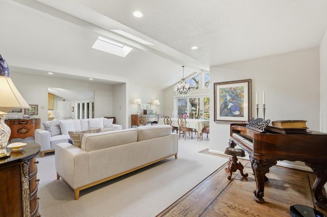 1625 Gary Way, Carmichael, CA 95608