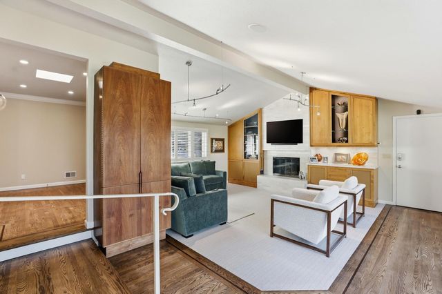 1625 Gary Way, Carmichael, CA 95608