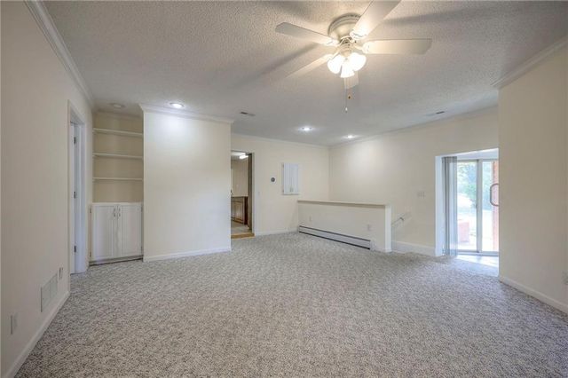 4036 Shrine Park Road, Leavenworth, KS 66048