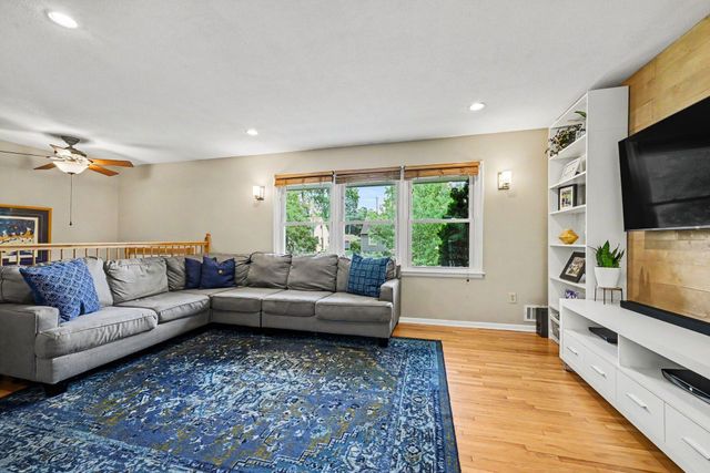 4922 Washington Street NE, Columbia Heights, MN 55421