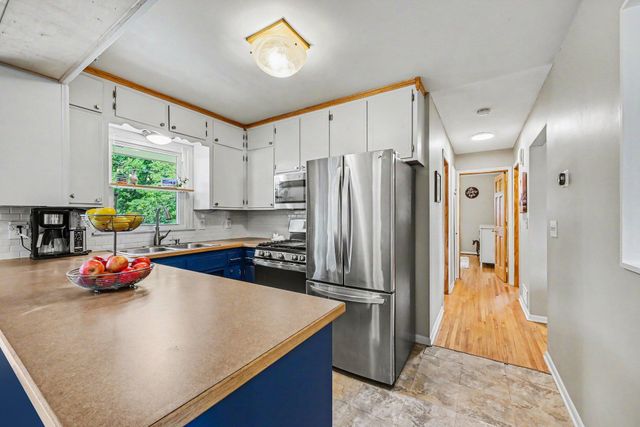 4922 Washington Street NE, Columbia Heights, MN 55421