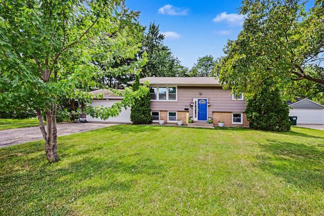 4922 Washington Street NE, Columbia Heights, MN 55421