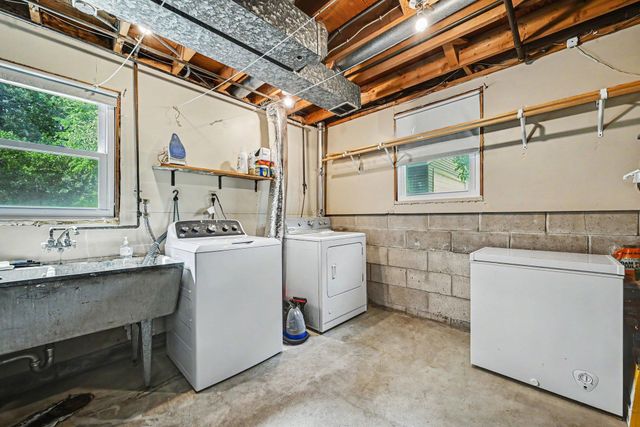 4922 Washington Street NE, Columbia Heights, MN 55421