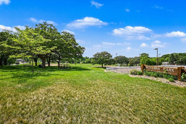 4922 Washington Street NE, Columbia Heights, MN 55421