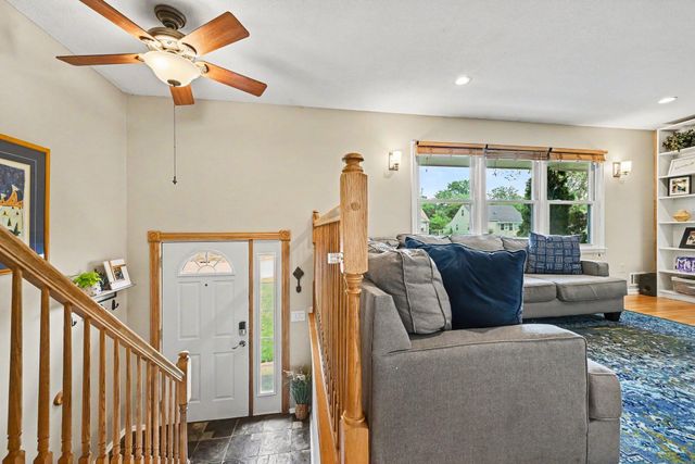 4922 Washington Street NE, Columbia Heights, MN 55421