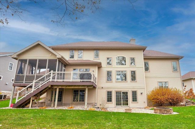 2112 Kilkenny Trail, Waunakee, WI 53597