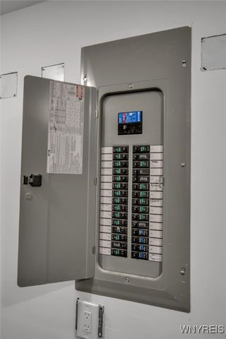 243 Lehn Springs Drive, Amherst, NY 14221