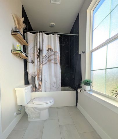 6677 County Road 619, Farmersville, TX 75442