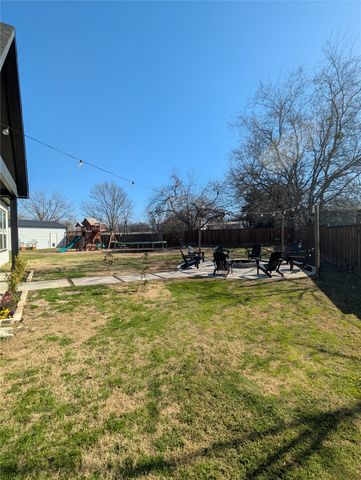 6677 County Road 619, Farmersville, TX 75442