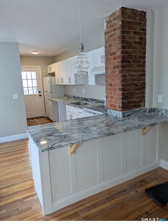 34 Center Street 2, Bristol, CT 06010