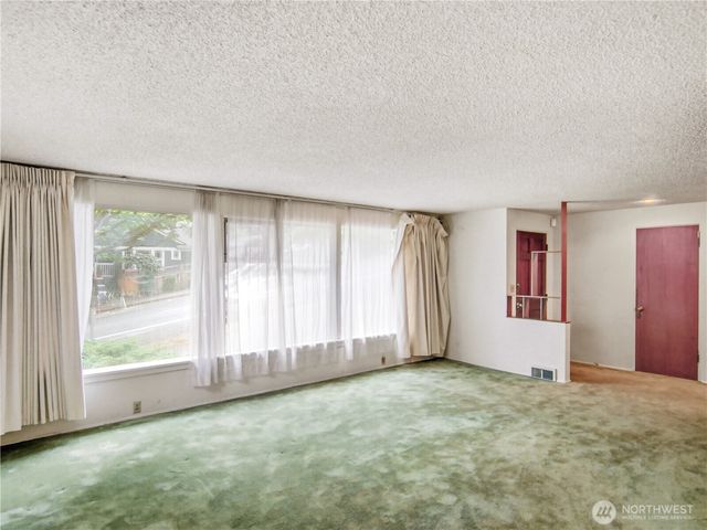 3020 E Yesler Way, Seattle, WA 98122