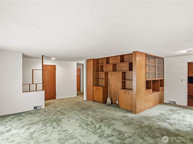 3020 E Yesler Way, Seattle, WA 98122