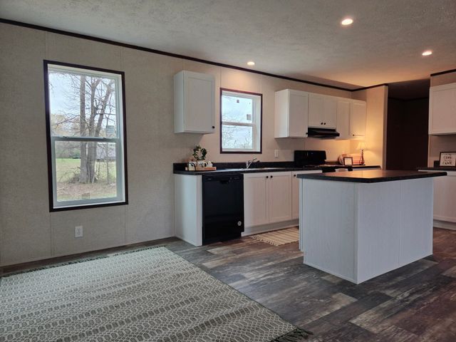 138 Split Rock Trl, Paris, TN 38242