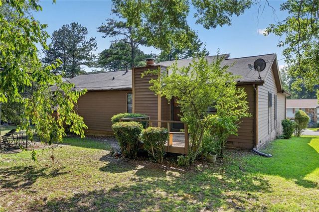 5805 Vernier Drive SW, Atlanta, GA 30349