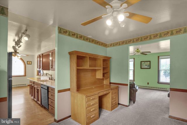 6 CHERRY LN, Newmanstown, PA 17073