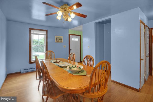 6 CHERRY LN, Newmanstown, PA 17073