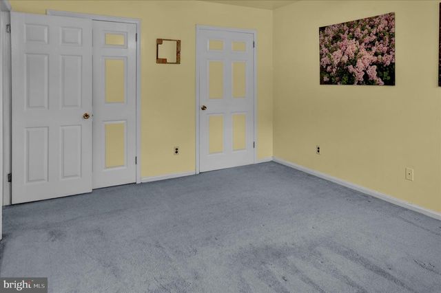 6 CHERRY LN, Newmanstown, PA 17073