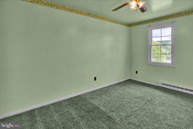 6 CHERRY LN, Newmanstown, PA 17073