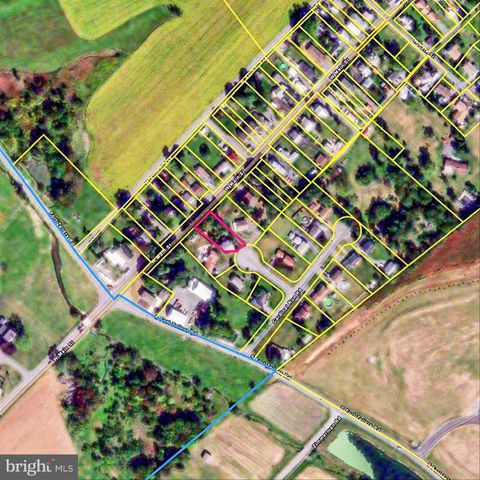 6 CHERRY LN, Newmanstown, PA 17073