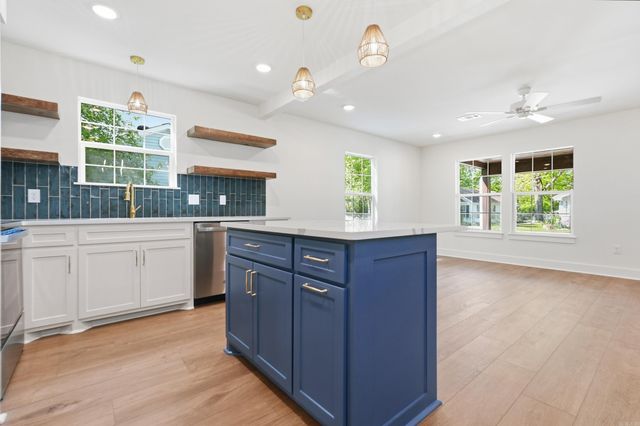 1314 Mitchell Street, Conway, AR 72034