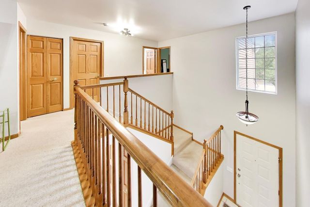 408 Locksley Drive, Streamwood, IL 60107