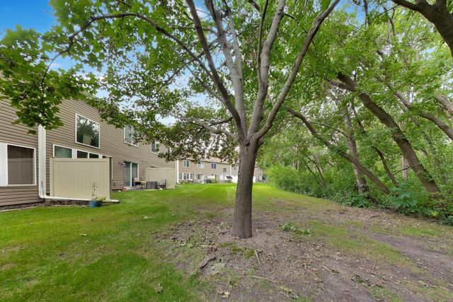 408 Locksley Drive, Streamwood, IL 60107