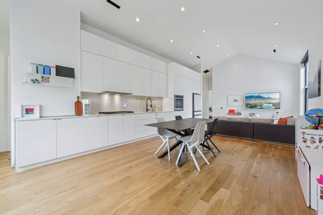 1504 Burlew Street 103, Dallas, TX 75204