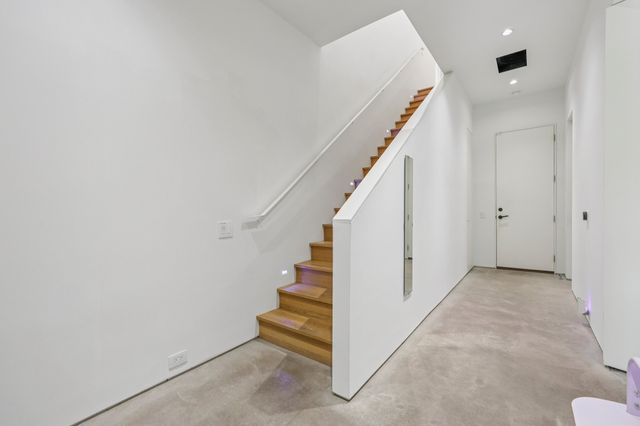 1504 Burlew Street 103, Dallas, TX 75204