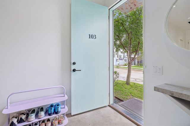 1504 Burlew Street 103, Dallas, TX 75204