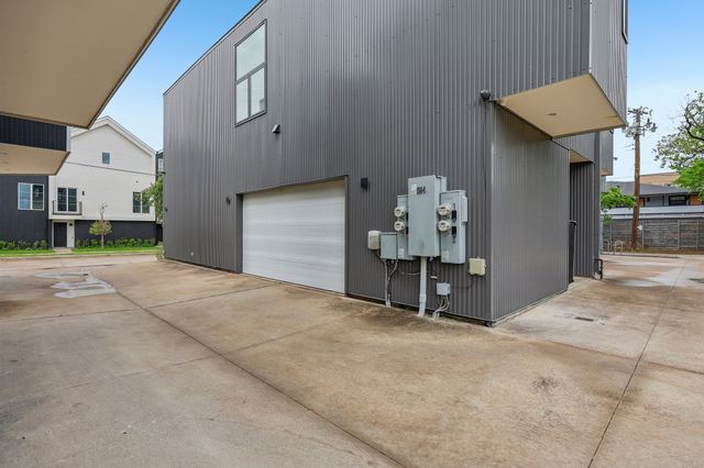 1504 Burlew Street 103, Dallas, TX 75204