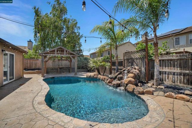 716 Joshua St, Oakley, CA 94561