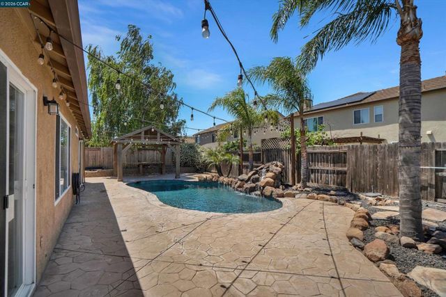 716 Joshua St, Oakley, CA 94561
