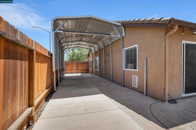 716 Joshua St, Oakley, CA 94561