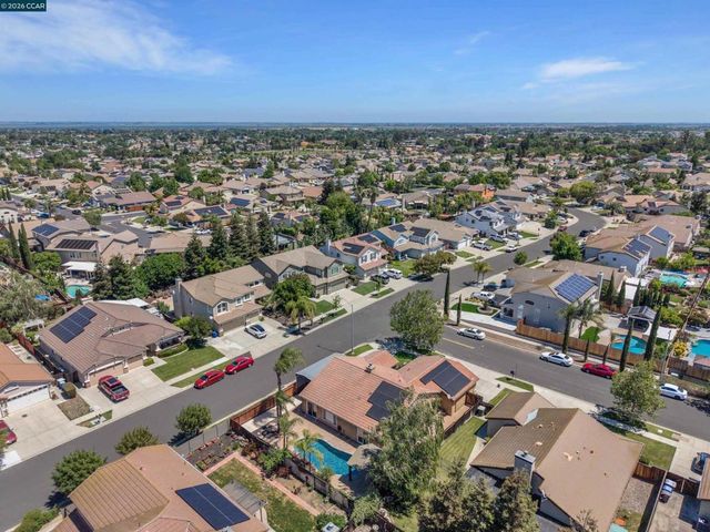 716 Joshua St, Oakley, CA 94561