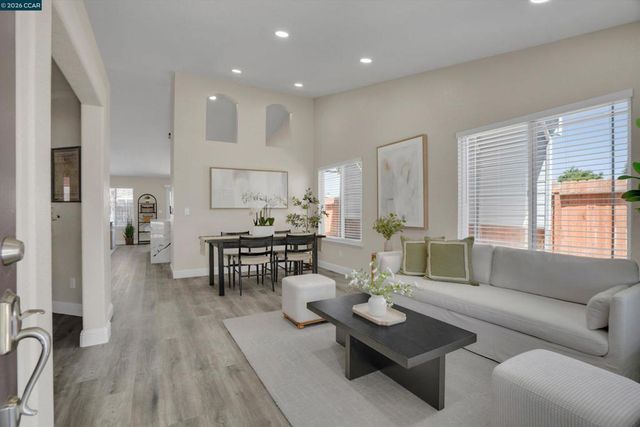 716 Joshua St, Oakley, CA 94561