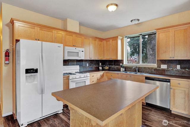 260 SE Andrews Street, Issaquah, WA 98027