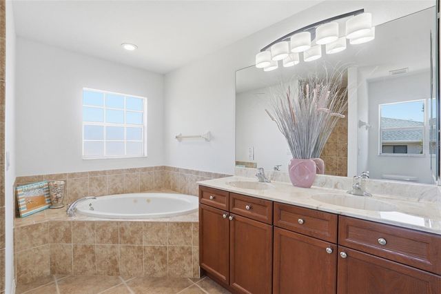 928 NW 5TH PLACE, Cape Coral, FL 33993