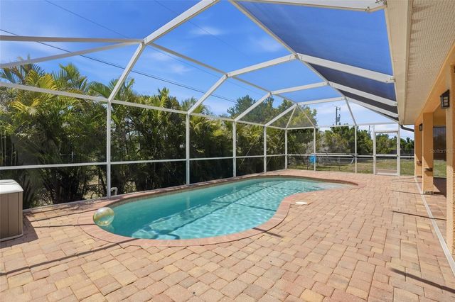 928 NW 5TH PLACE, Cape Coral, FL 33993