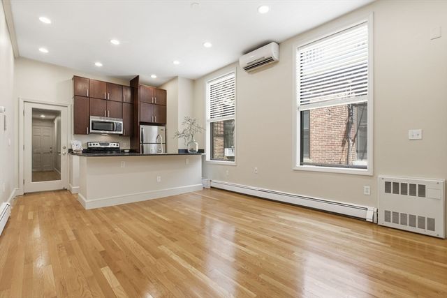 26 Hancock St 3, Boston, MA 02114