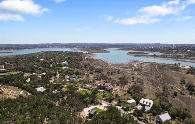 1748 Lakeshore DR, Canyon Lake, TX 78133