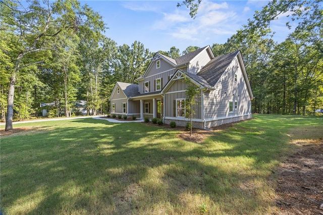 546 Harbour Shores, Jackson, GA 30233
