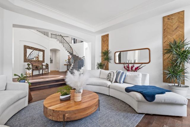 7180 Aviara Drive, Carlsbad, CA 92011