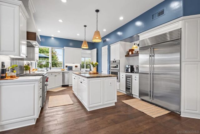 7180 Aviara Drive, Carlsbad, CA 92011