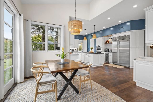 7180 Aviara Drive, Carlsbad, CA 92011