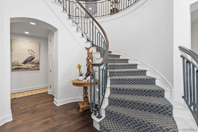 7180 Aviara Drive, Carlsbad, CA 92011
