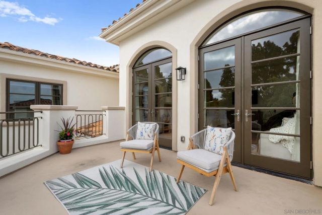 7180 Aviara Drive, Carlsbad, CA 92011