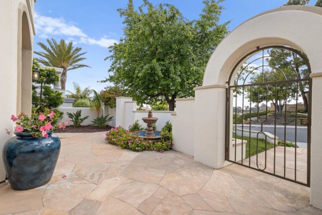 7180 Aviara Drive, Carlsbad, CA 92011