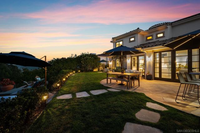 7180 Aviara Drive, Carlsbad, CA 92011